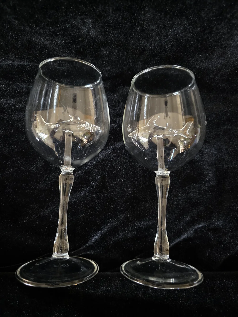 Etched Crystal Shark Clear Wine Glasses - Set of 2